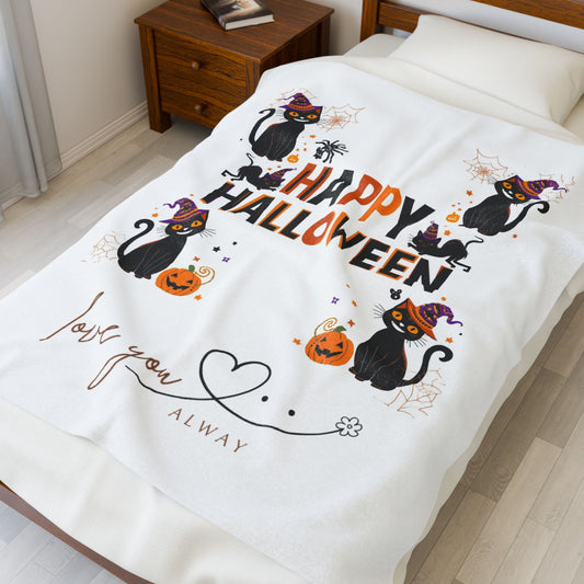 Cozy Halloween Velveteen Plush Blanket | Soft Throw for Spooky Nights, Halloween Decor, Gift for Kids & Adults, Fall Essentials